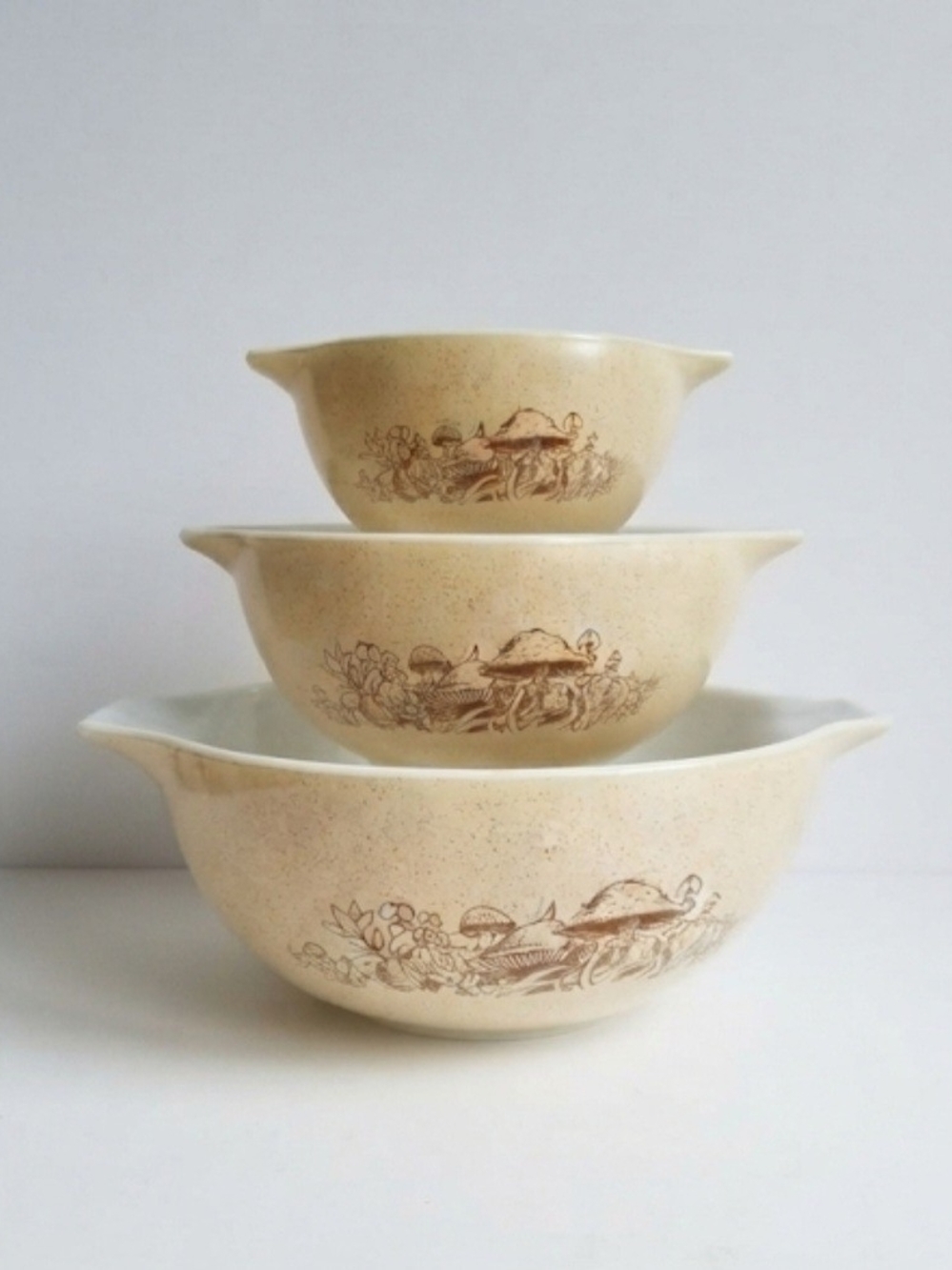 Vintage Pyrex Spice O' Life Nesting Mixing Bowl Set (3-Piece)